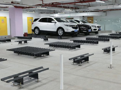 南京AGV智能停車場 激光+磁釘導航引領停車新變革